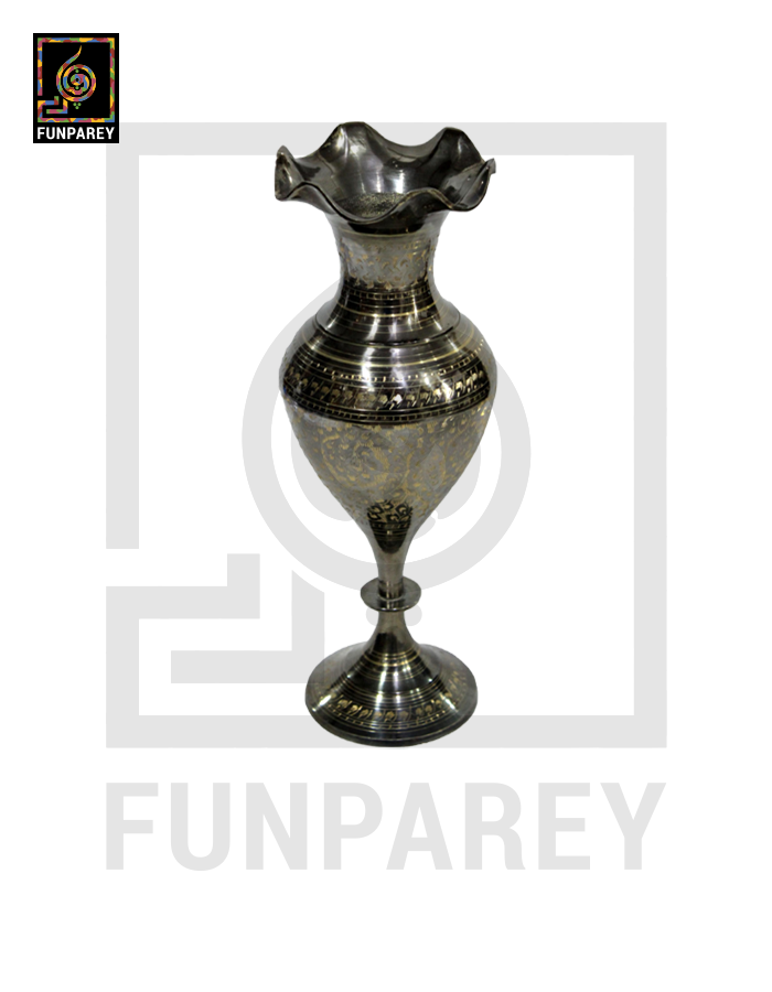 Handmade 14" Sleek Footed Brass Vase Pair 'Cobra'