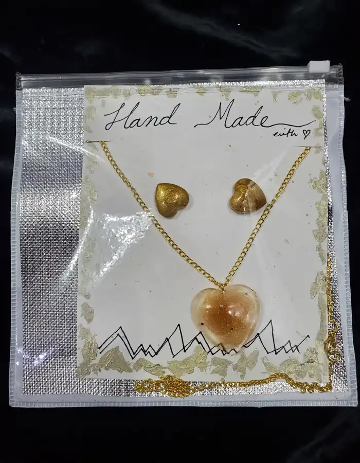 Resin Jewelry Set - Pendant & Earrings - Golden