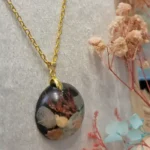 Handcrafted Resin Pendant Botanica - Luna 03