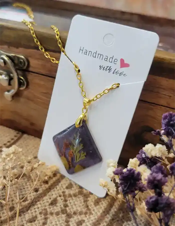 Handcrafted Resin Pendant - Zar-e-Gul