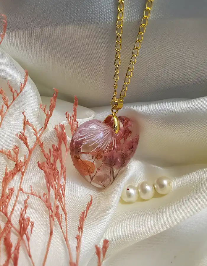 Handmade Resin Pendant - Botanic Affection