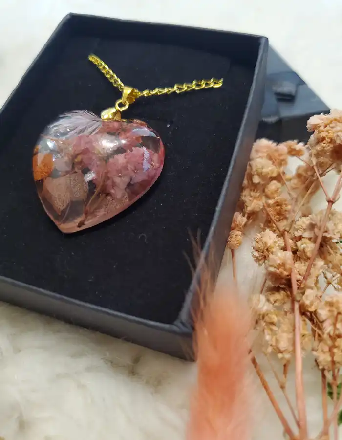 Handmade Resin Pendant - Botanic Affection