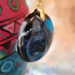 Handmade Resin Pendant - Falak-e-Raaz 10