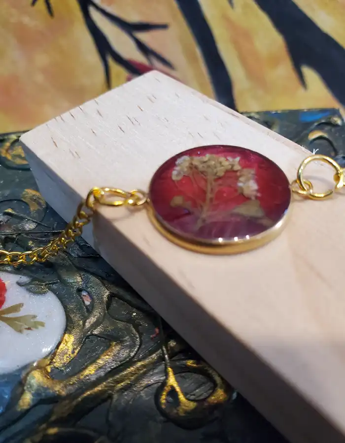 Resin Bracelet - Scarlet Memory