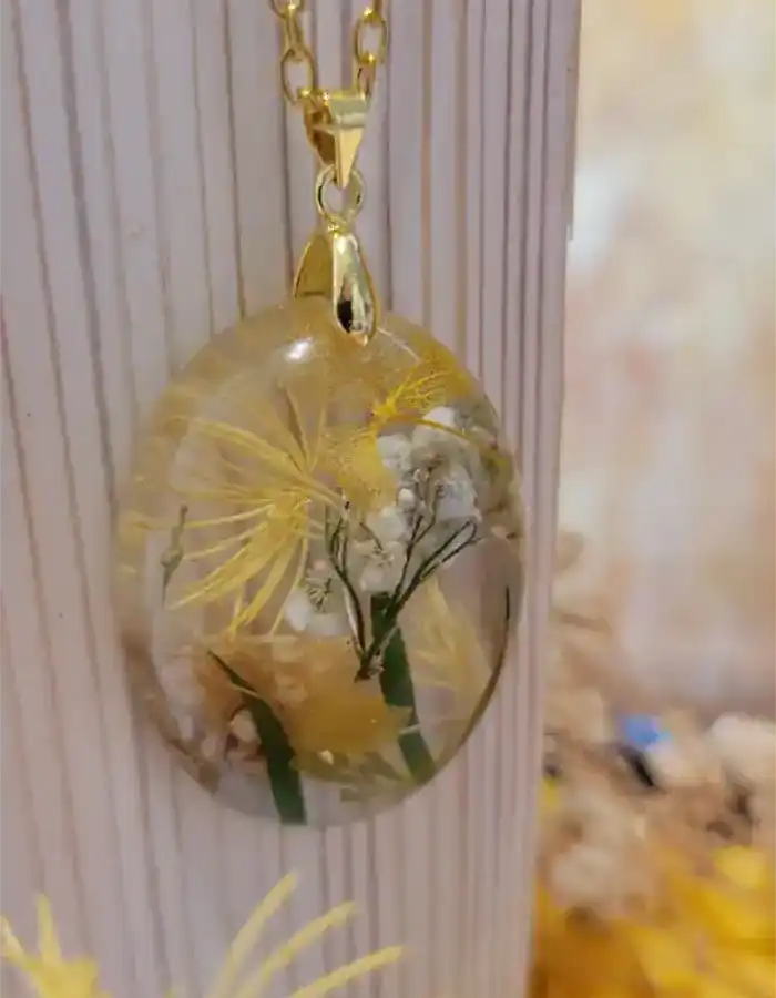 Resin Made Pendant - Nature’s Keepsakes