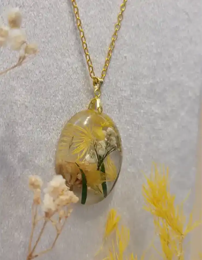 Resin Made Pendant - Nature’s Keepsakes