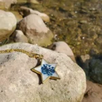 Resin Pendant - StarBloom 001